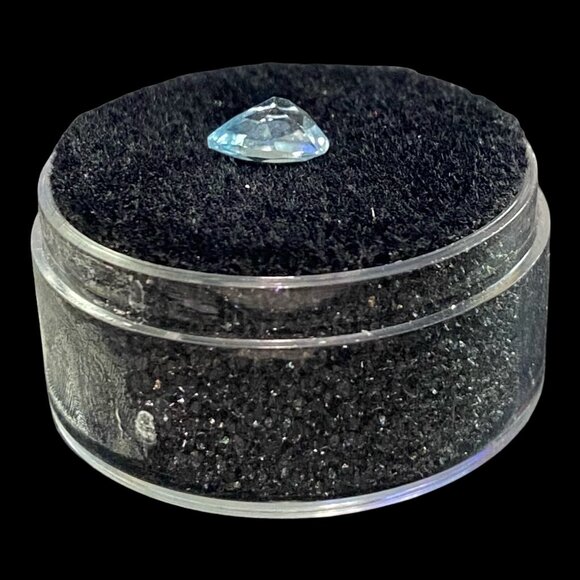 Gemstone London Blue Topaz 11mm x 9mm x 5mm Teardrop Pear Shape Faceted - Picture 5 of 5